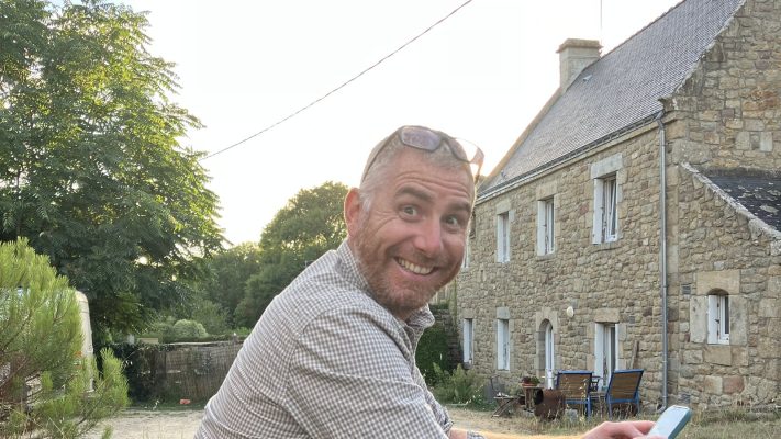 Alexandre Doutreleau, conseiller immobilier maï, entre Ria d’Étel et Baie de Quiberon en Morbihan